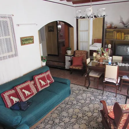 Holiday home Casa Els Grecs *